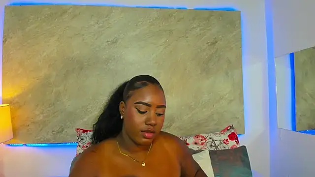 laia fisher  online show from March 18, 2026, 9:51 pm