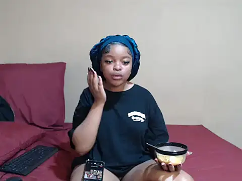 Snapshot of KinkyPxx chatting on June 4, 2026, 5:13 am KinkyPxx online show from June 4, 2026, 5:13 am