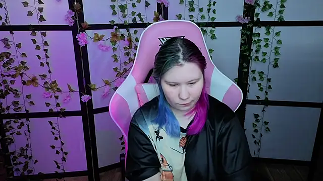 kitsune little online show from May 23, 2026, 8:07 am