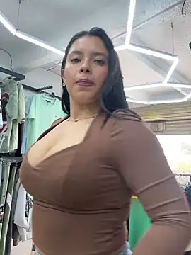 Miss Bella Flame online show from April 13, 2026, 5:18 pm