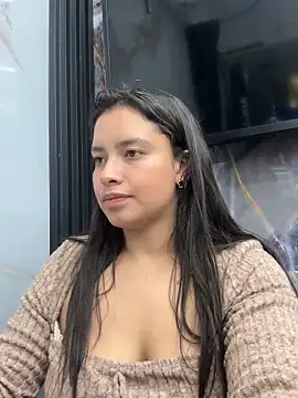 Miss Bella Flame online show from April 16, 2026, 9:50 pm