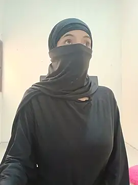 aminaa  online show from July 16, 2026, 12:44 pm