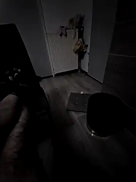 Snapshot of queenandkingpleasure chatting on February 22, 2026, 2:13 am queenandkingpleasure online show from February 22, 2026, 2:13 am