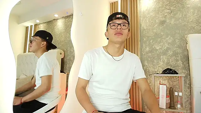 Dark Nico online show from March 28, 2026, 3:39 am