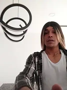 DollsKiara online show from April 9, 2026, 6:35 pm