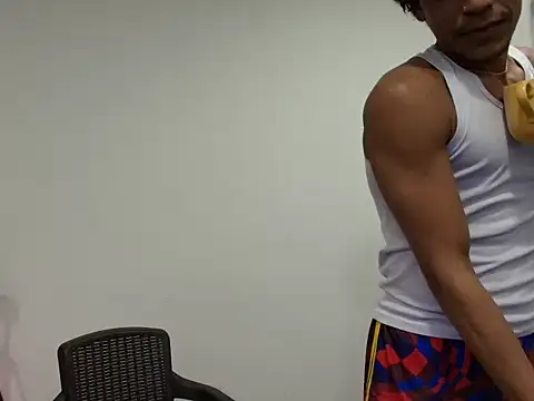 DollsKiara online show from April 13, 2026, 1:00 am