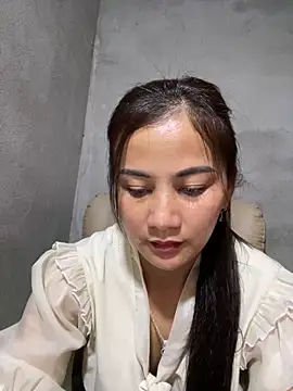 Tina-hotsx online show from February 25, 2026, 5:39 am