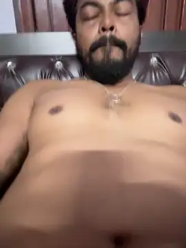 mikimdl1 online show from March 18, 2026, 4:37 am