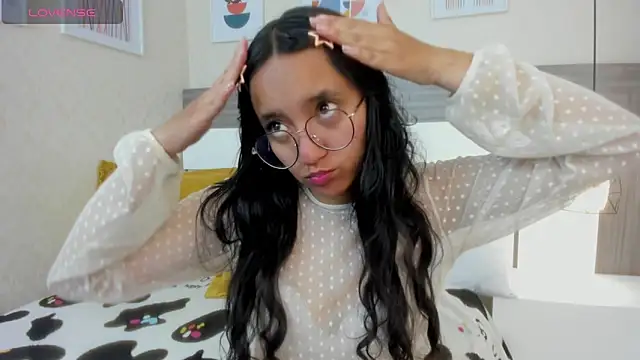 Emilyblussh online show from February 28, 2026, 3:57 pm