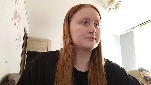 AnikaLipps online show from May 10, 2026, 2:22 pm