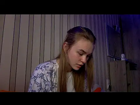 melissashineee online show from February 17, 2026, 10:45 am