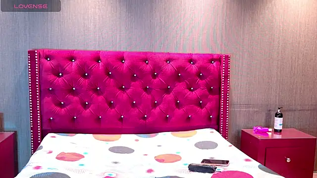 Snapshot of Kinsleybrown chatting on February 25, 2026, 4:27 pm Kinsleybrown online show from February 25, 2026, 4:27 pm