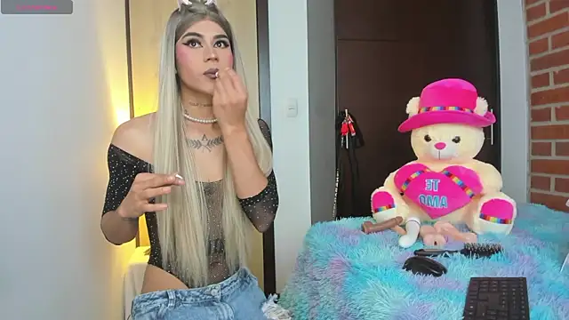 Snapshot of alisoondrean_ chatting on February 22, 2026, 1:20 pm alisoondrean online show from February 22, 2026, 1:20 pm