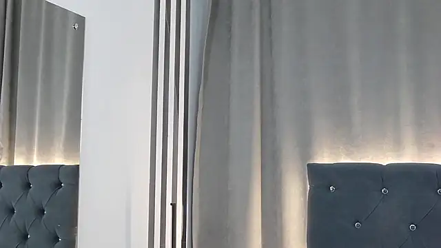 VikkyVonn online show from April 23, 2026, 11:09 am