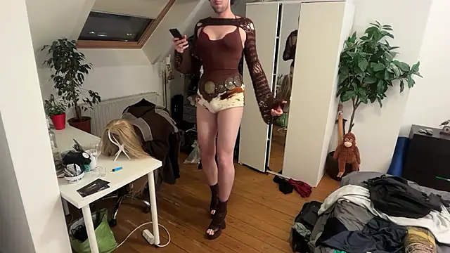 NinaFox69 online show from June 11, 2026, 9:13 pm