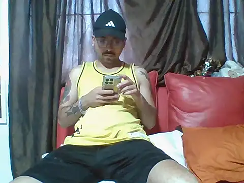 Karamel444 online show from March 2, 2026, 11:33 pm