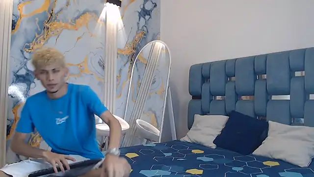 YOUNG BOYS HELL online show from May 23, 2026, 1:11 am