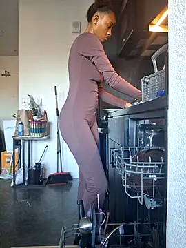 Cinnamonbunn online show from February 27, 2026, 11:16 pm