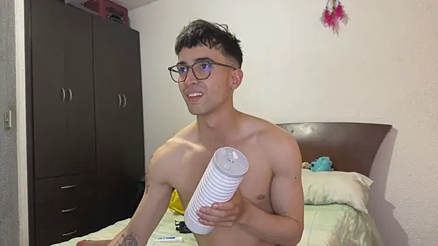 Snapshot of Rakhub chatting on March 3, 2026, 10:15 pm Rakhub online show from March 3, 2026, 10:15 pm