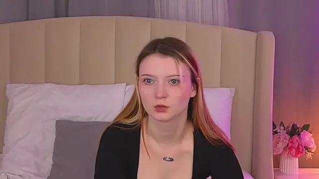 AlyssFrost online show from June 20, 2026, 3:42 am