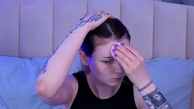 AlyssFrost online show from July 26, 2026, 2:09 am