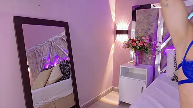 PerlaRogerss  online show from March 22, 2026, 10:29 am