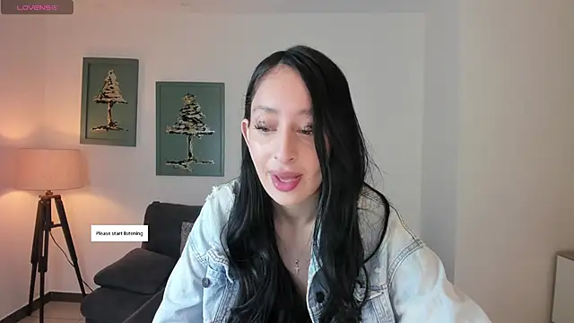 AmaraDivine online show from June 20, 2026, 11:24 am