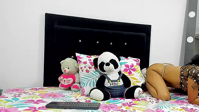 Snapshot of DanielaWane chatting on February 26, 2026, 7:51 am DanielaWane online show from February 26, 2026, 7:51 am