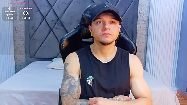 TYSONRICH1 online show from March 2, 2026, 6:04 pm