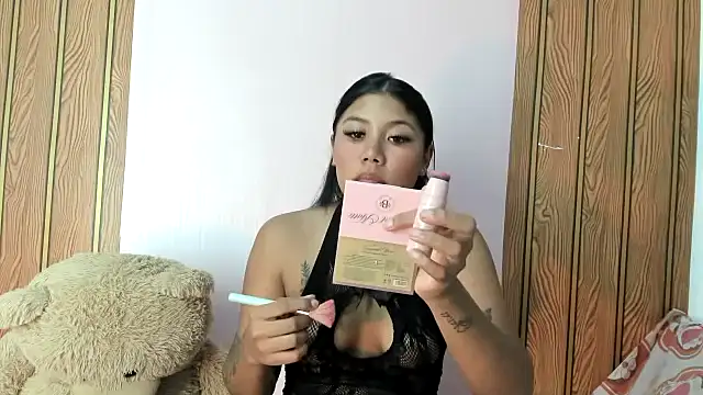 valenttina narvaez online show from May 11, 2026, 1:50 pm