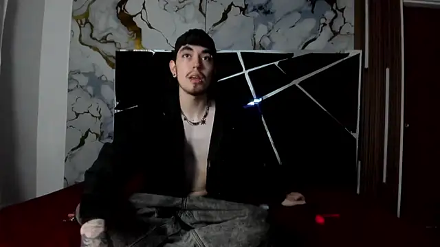 Snapshot of Couple_In_Heat chatting on February 20, 2026, 8:09 pm Couple In Heat online show from February 20, 2026, 8:09 pm