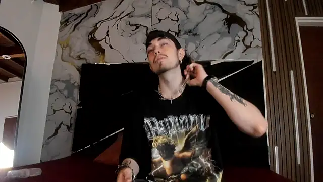 Snapshot of Couple_In_Heat chatting on February 21, 2026, 7:37 pm Couple In Heat online show from February 21, 2026, 7:37 pm