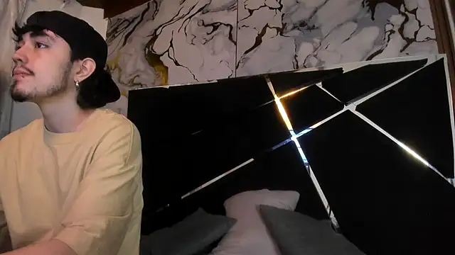 Snapshot of Couple_In_Heat chatting on February 24, 2026, 7:34 pm Couple In Heat online show from February 24, 2026, 7:34 pm