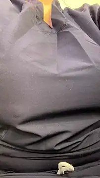 Snapshot of Sara25_07 chatting on February 17, 2026, 11:50 am Sara25 07 online show from February 17, 2026, 11:50 am