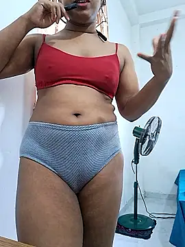 Queen Saara online show from April 9, 2026, 4:12 am