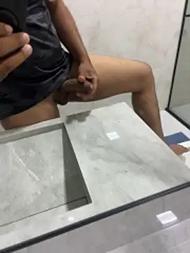 twink231 online show from April 2, 2026, 2:20 am