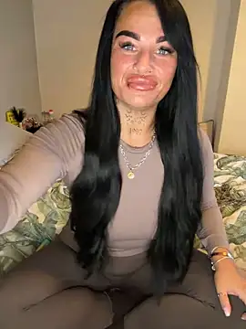 Snapshot of Darkfantisyx chatting on February 22, 2026, 4:16 pm Darkfantisyx online show from February 22, 2026, 4:16 pm