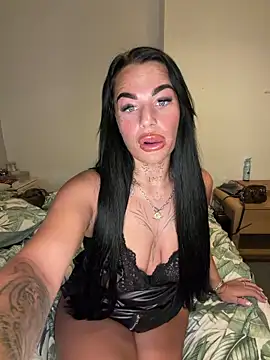 Snapshot of Darkfantisyx chatting on February 27, 2026, 8:53 pm Darkfantisyx online show from February 27, 2026, 8:53 pm