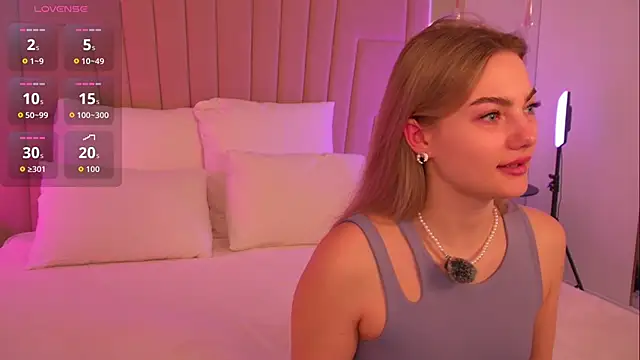 Snapshot of Sona_Lavberi chatting on February 19, 2026, 8:54 am Sona Lavberi online show from February 19, 2026, 8:54 am