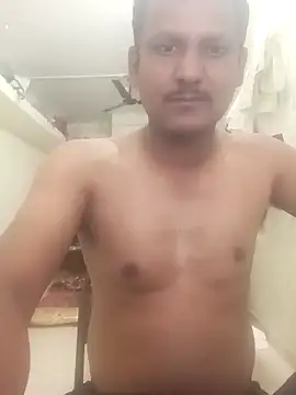 hunk man online show from February 26, 2026, 4:39 pm