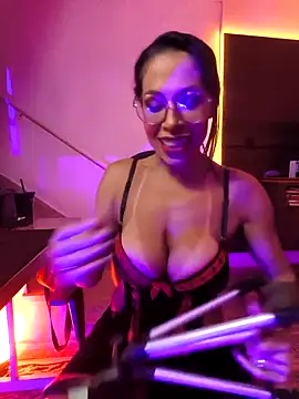 NatzinhaMorenaHot online show from March 21, 2026, 5:34 am