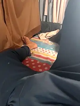 Snapshot of falcon2589 chatting on February 17, 2026, 12:01 pm falcon2589 online show from February 17, 2026, 12:01 pm