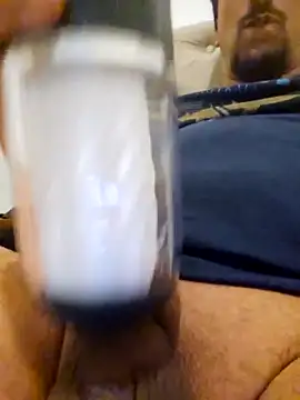 Loadedboyhot online show from June 18, 2026, 7:07 pm