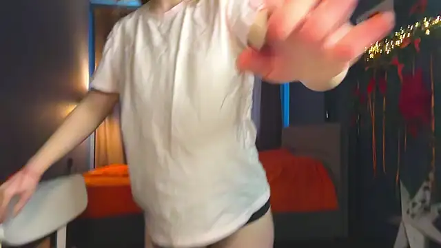 Anna Kare online show from March 26, 2026, 7:14 am