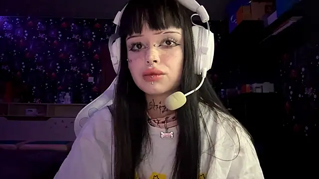 Luna Sohotti online show from March 7, 2026, 3:20 pm