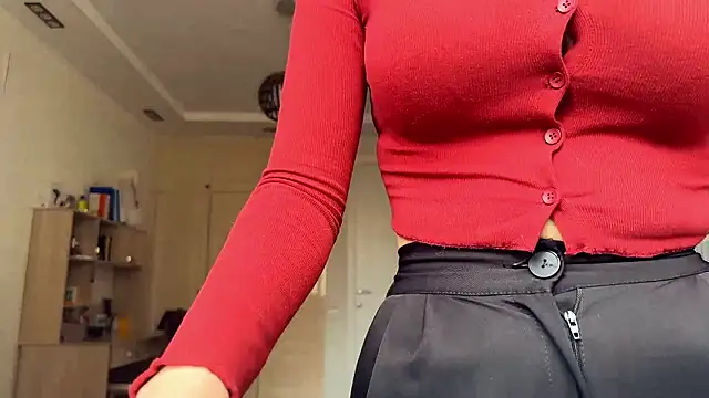 HannaOreo online show from April 7, 2026, 7:42 am