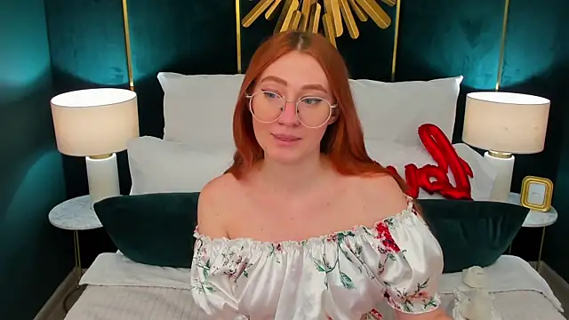 Snapshot of TinaHarp chatting on March 3, 2026, 1:17 pm TinaHarp online show from March 3, 2026, 1:17 pm