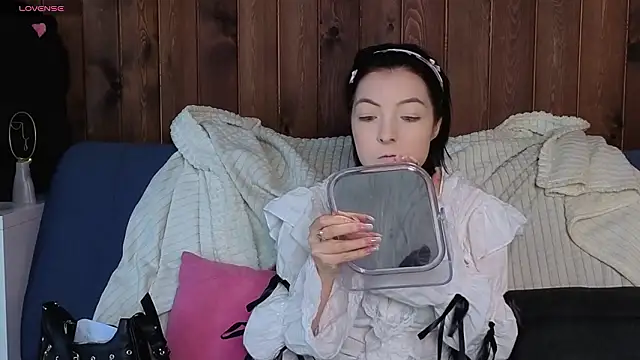 Snapshot of EndaMatheus chatting on March 4, 2026, 10:43 am EndaMatheus online show from March 4, 2026, 10:43 am