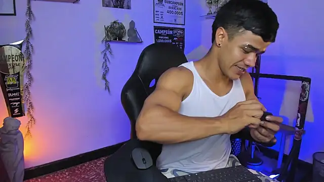 Rob zaens33 online show from March 11, 2026, 4:24 pm