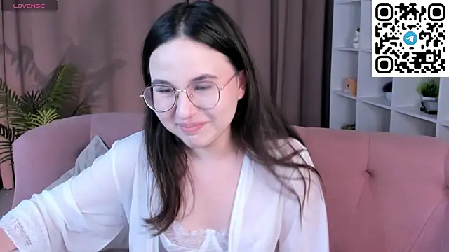 leylamirage online show from July 1, 2026, 12:51 pm